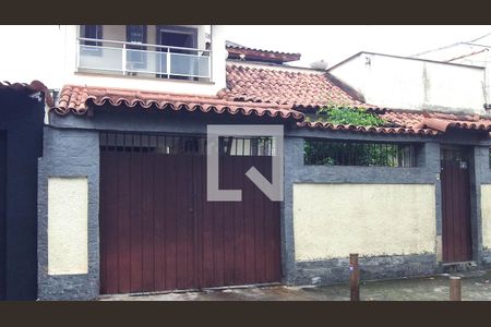 Fachada de casa para alugar com 6 quartos, 320m² em Taquara, Rio de Janeiro