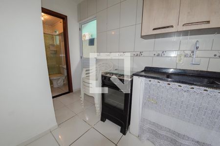 Sala e cozinha de apartamento para alugar com 1 quarto, 30m² em Ingleses do Rio Vermelho, Florianópolis