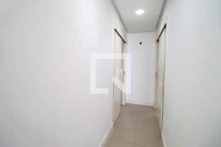 Corredor 1 de casa de condomínio à venda com 5 quartos, 200m² em Anil, Rio de Janeiro