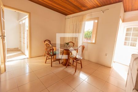 Sala  de casa à venda com 3 quartos, 140m² em Feitoria, São Leopoldo