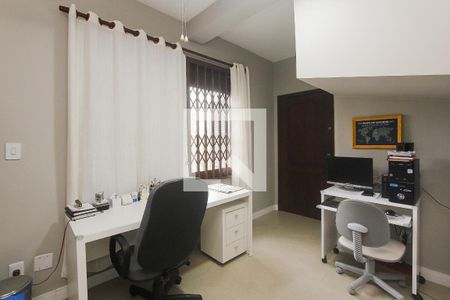 Quarto 1 de casa à venda com 4 quartos, 294m² em Petrópolis, Porto Alegre