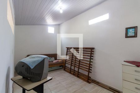 Sala/quarto da edícula de casa para alugar com 2 quartos, 200m² em Aviação, Praia Grande
