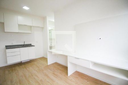 sala / cozinha de apartamento para alugar com 2 quartos, 35m² em Parada Inglesa, São Paulo