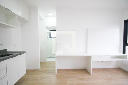 sala / cozinha de apartamento para alugar com 2 quartos, 35m² em Parada Inglesa, São Paulo