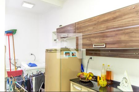 Cozinha e Área de Serviço de apartamento para alugar com 1 quarto, 33m² em Santa Terezinha, São Bernardo do Campo