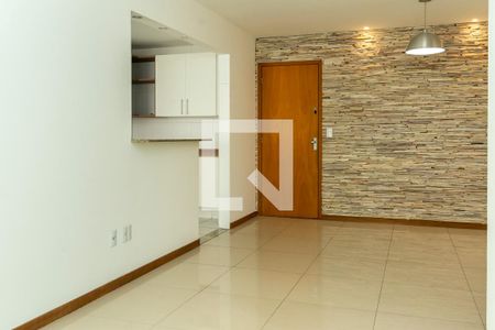 Sala de apartamento para alugar com 3 quartos, 79m² em Pechincha, Rio de Janeiro