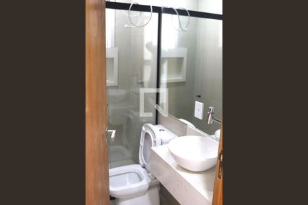 Banheiro de apartamento para alugar com 1 quarto, 36m² em Vila Romana, São Paulo
