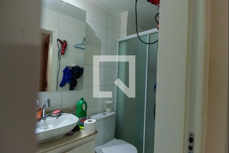 Banheiro de apartamento à venda com 2 quartos, 70m² em Cavalhada, Porto Alegre