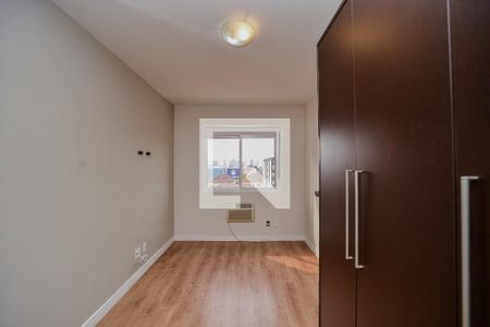 Suíte de apartamento para alugar com 3 quartos, 82m² em Cristo Redentor, Porto Alegre