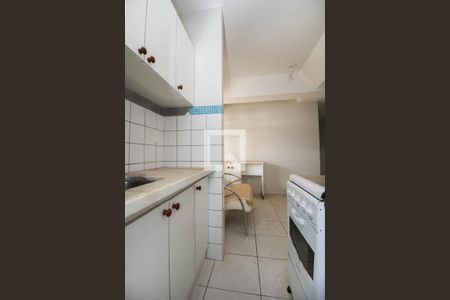 Sala/Cozinha de kitnet/studio para alugar com 1 quarto, 24m² em Asa Norte, Brasília