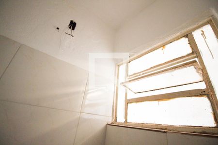 Banheiro de casa à venda com 1 quarto, 80m² em Vila Sinha, São Paulo