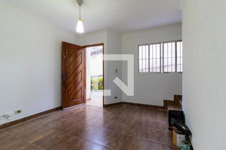 Sala de casa de condomínio para alugar com 2 quartos, 66m² em Vila Carmosina, São Paulo