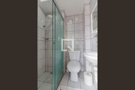 Banheiro de apartamento para alugar com 1 quarto, 30m² em Kobrasol, São José