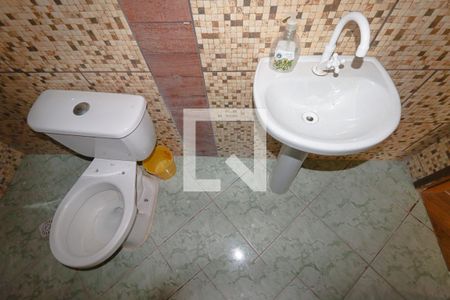 Lavabo de casa de condomínio para alugar com 3 quartos, 140m² em Ipê, São José dos Pinhais