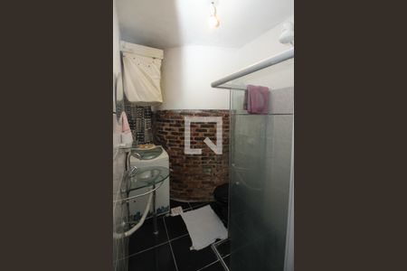Banheiro de kitnet/studio à venda com 1 quarto, 33m² em Cidade Baixa, Porto Alegre