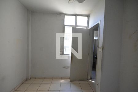 Quarto de apartamento à venda com 1 quarto, 66m² em Parada de Lucas, Rio de Janeiro