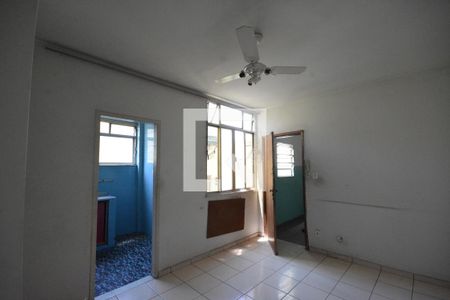 Sala de apartamento à venda com 1 quarto, 66m² em Parada de Lucas, Rio de Janeiro