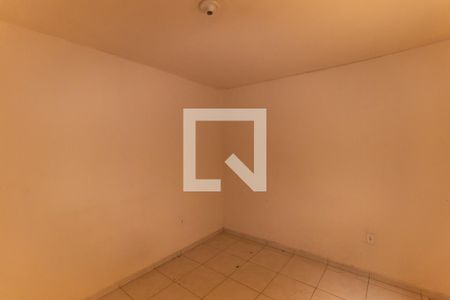 Quarto 2 de casa para alugar com 2 quartos, 85m² em Marechal Hermes, Rio de Janeiro