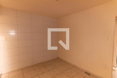 Sala de casa para alugar com 2 quartos, 85m² em Marechal Hermes, Rio de Janeiro