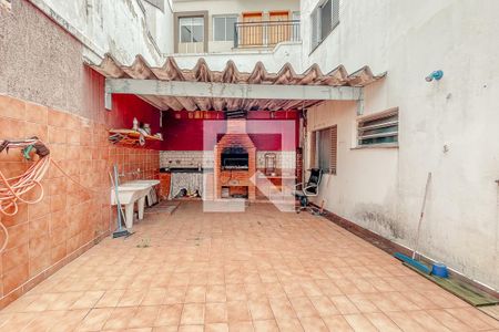 Casa à venda com 400m², 5 quartos e 15 vagas Casa à venda com 400m², 5 quartos e 15 vagasÁrea de Serviço