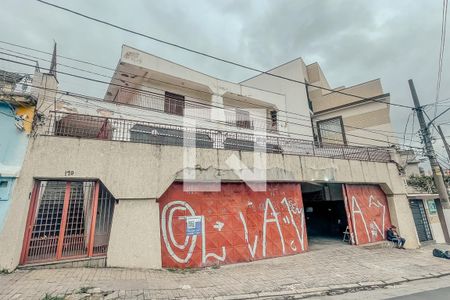 Casa à venda com 400m², 5 quartos e 15 vagas Casa à venda com 400m², 5 quartos e 15 vagasFachada