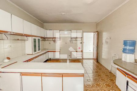 Casa à venda com 400m², 5 quartos e 15 vagas Casa à venda com 400m², 5 quartos e 15 vagascozinha