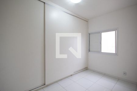Quarto 1 de apartamento à venda com 2 quartos, 57m² em São Pedro, Osasco