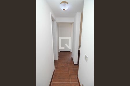 Corredor de apartamento à venda com 3 quartos, 120m² em Laranjeiras, Rio de Janeiro