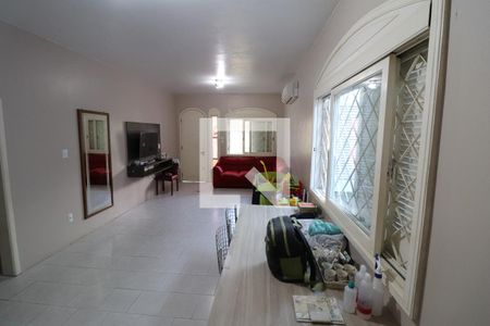 Sala de casa à venda com 3 quartos, 120m² em Pinheiro, São Leopoldo
