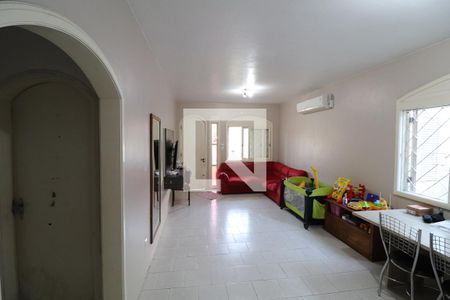 Sala de casa à venda com 3 quartos, 120m² em Pinheiro, São Leopoldo
