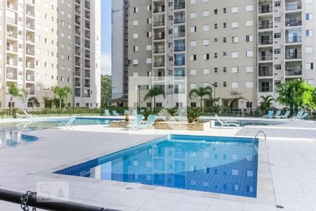 Apartamento à venda com 65m², 3 quartos e 1 vaga Apartamento à venda com 65m², 3 quartos e 1 vagaPiscina