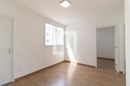 Sala de apartamento para alugar com 2 quartos, 47m² em Jardim Maria Estela, São Paulo