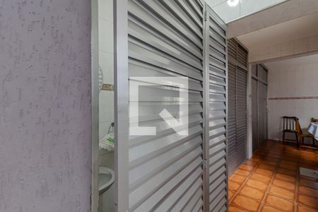 Lavabo de casa à venda com 3 quartos, 300m² em Vila Moinho Velho, São Paulo