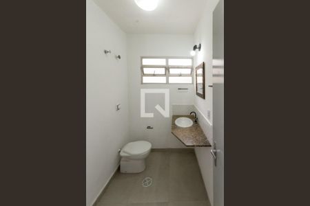 Banheiro de apartamento para alugar com 1 quarto, 32m² em Quinta da Paineira, São Paulo