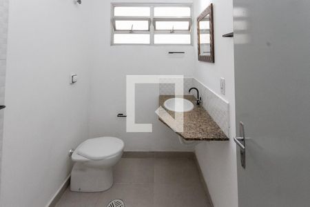 Banheiro de apartamento para alugar com 1 quarto, 32m² em Quinta da Paineira, São Paulo