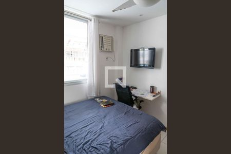 Apartamento à venda com 120m², 3 quartos e 2 vagas Apartamento à venda com 120m², 3 quartos e 2 vagasQuarto 2