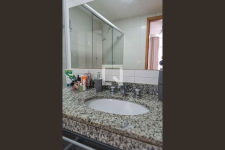 Apartamento à venda com 120m², 3 quartos e 2 vagas Apartamento à venda com 120m², 3 quartos e 2 vagasBanheiro da Suíte