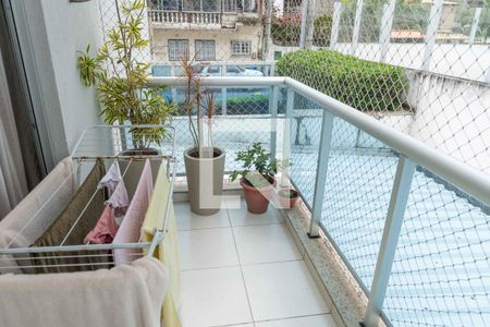 Apartamento à venda com 120m², 3 quartos e 2 vagas Apartamento à venda com 120m², 3 quartos e 2 vagasVaranda da Suíte