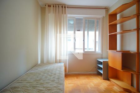 Quarto 1 de apartamento para alugar com 2 quartos, 80m² em Higienópolis, Porto Alegre