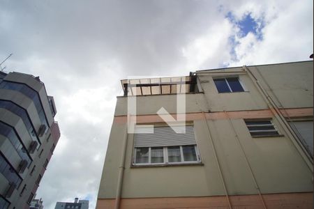 Quarto 2_Vista  de apartamento para alugar com 2 quartos, 80m² em Higienópolis, Porto Alegre