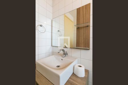 Banheiro de apartamento à venda com 2 quartos, 49m² em Vila Moreira, São Paulo
