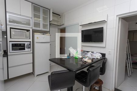 Apartamento para alugar com 120m², 3 quartos e 2 vagas Apartamento para alugar com 120m², 3 quartos e 2 vagasCozinha