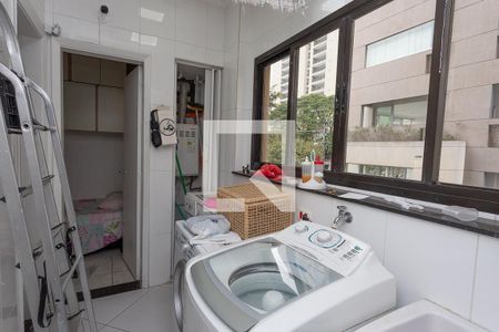 Apartamento para alugar com 120m², 3 quartos e 2 vagas Apartamento para alugar com 120m², 3 quartos e 2 vagasÁrea de serviço