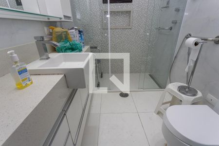 Apartamento para alugar com 120m², 3 quartos e 2 vagas Apartamento para alugar com 120m², 3 quartos e 2 vagasBanheiro da suíte