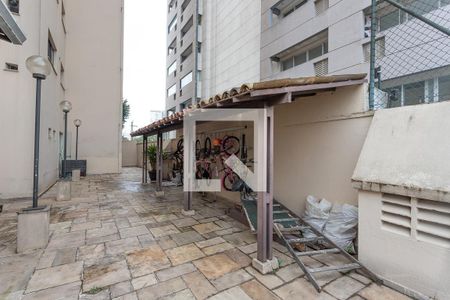 Apartamento para alugar com 120m², 3 quartos e 2 vagas Apartamento para alugar com 120m², 3 quartos e 2 vagasÁrea Comum - bicicletário