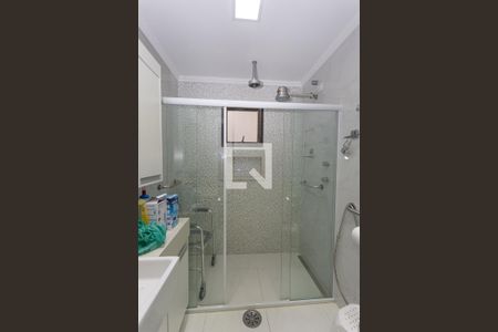 Apartamento para alugar com 120m², 3 quartos e 2 vagas Apartamento para alugar com 120m², 3 quartos e 2 vagasBanheiro da suíte