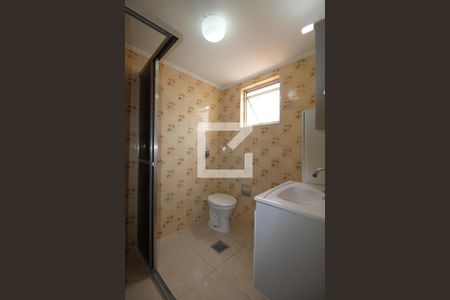 Banheiro de apartamento à venda com 1 quarto, 57m² em Bonfim, Campinas