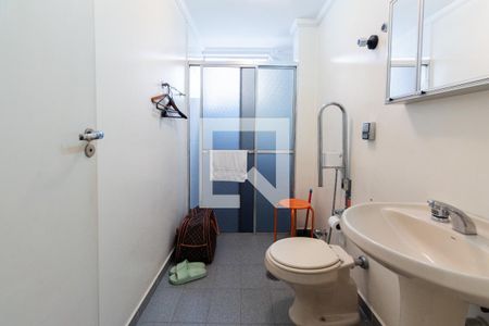 Banheiro social de apartamento à venda com 3 quartos, 158m² em Jardim Paulista, São Paulo