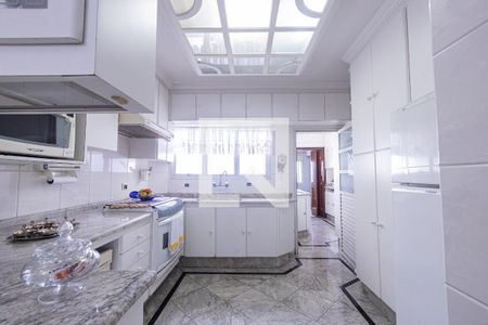 Apartamento à venda com 167m², 4 quartos e 3 vagas Apartamento à venda com 167m², 4 quartos e 3 vagasCozinha