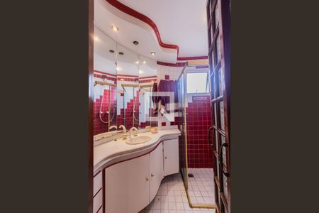 Apartamento à venda com 167m², 4 quartos e 3 vagas Apartamento à venda com 167m², 4 quartos e 3 vagasSuite 1